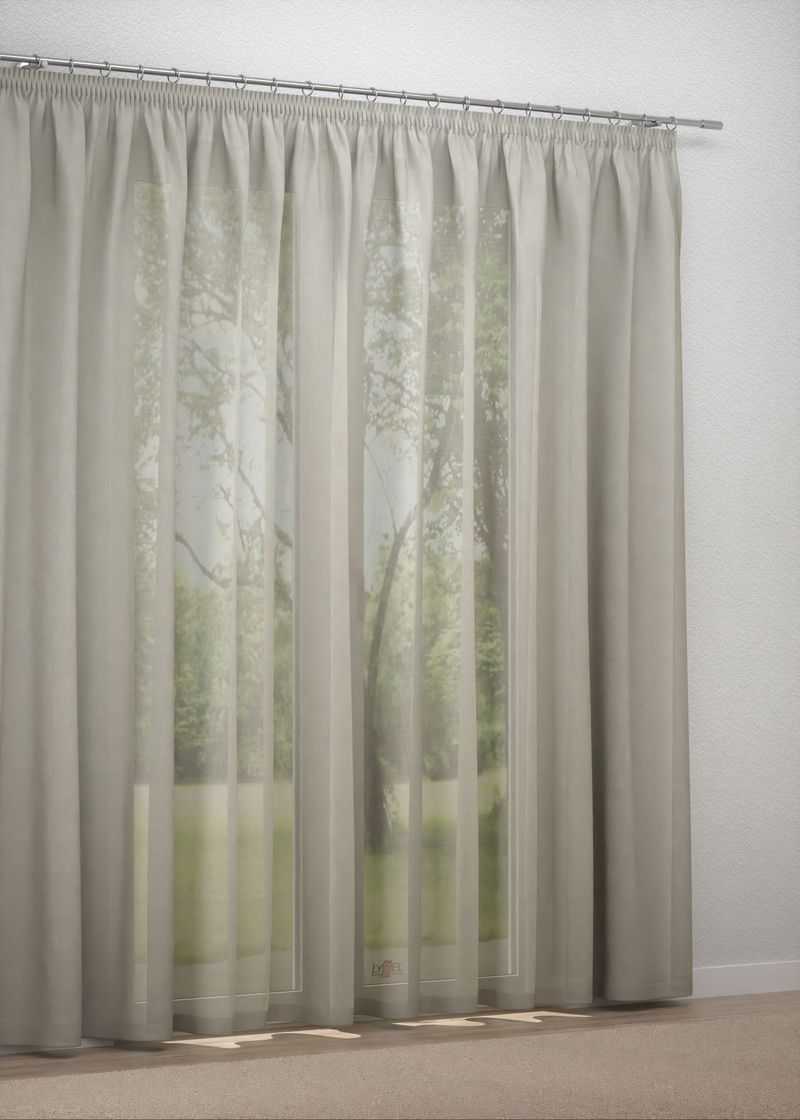 Gardinenstore in Beige