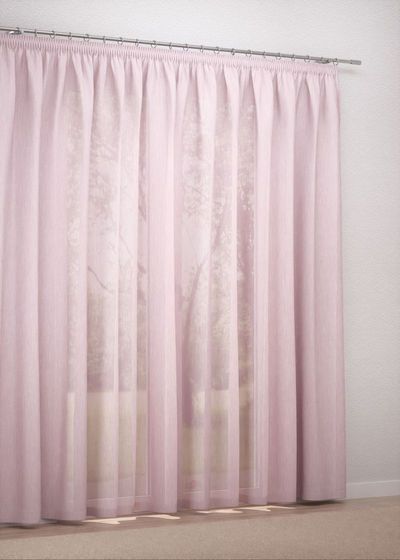 Gardinenstore in Rosa