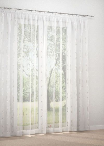 Gardinenstore in beige