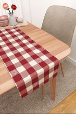 Tischläufer in Rot