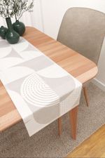 Tischläufer in Weiß