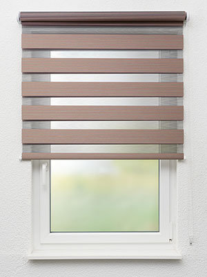 Doppelrollo Plava 00.292 Fensteransicht