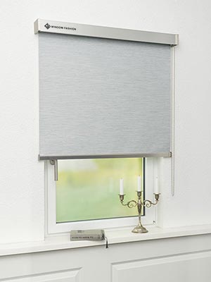 Verdunkelungsrollo Reticolo Dark 25.04 Fensteransicht