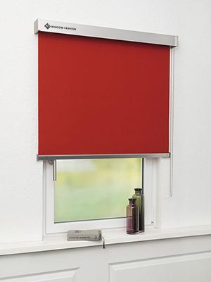 Verdunkelungsrollo Scerzo Dark 27.19 Fensteransicht