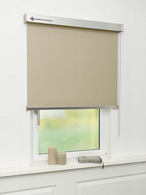 Verdunkelungsrollo Modena Dark 81.06 Fensteransicht