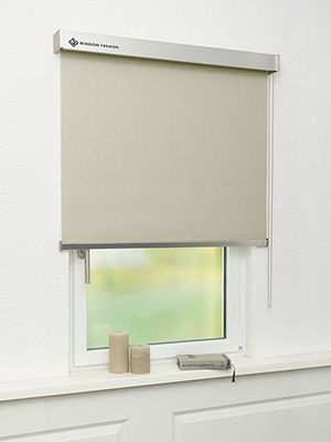 Verdunkelungsrollo Modena Dark 81.08 Fensteransicht